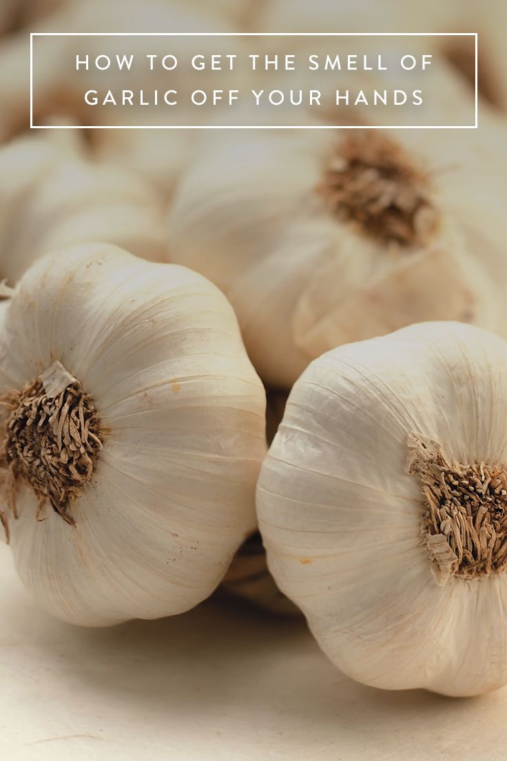 Life Hacks How to Get the Smell of Garlic Off Your Hands